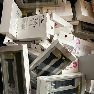 Box Heyday Black Watch Band and Deal Worthy Earbud Case Cover